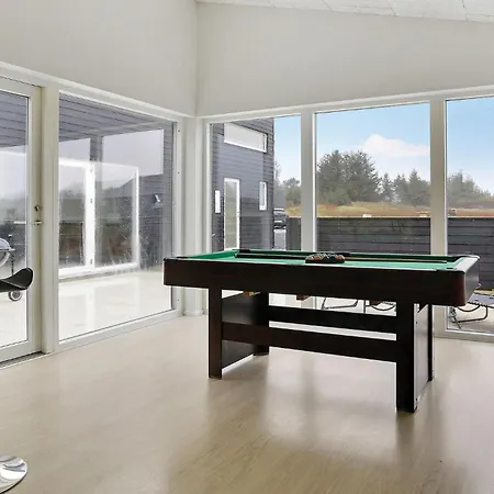 Three-bedroom With A Fireplace 07 別荘 Løkken