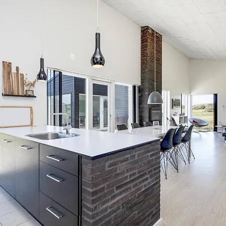 Three-bedroom With A Fireplace 07 Hébergement de vacances