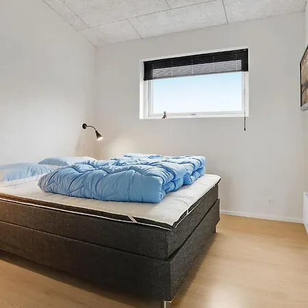 3 Bedroom Cozy In *