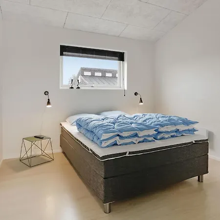 3 Bedroom Cozy In Holiday home Lokken